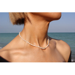 Exclusive Cultured Pearl Necklace with 18K Gold Bead and Zirconia | Handmade